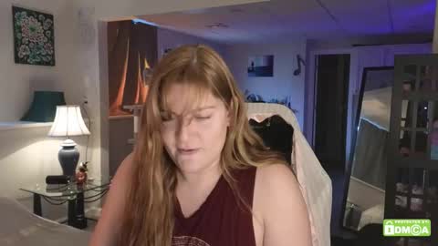   online show from November 3, 8:24 pm