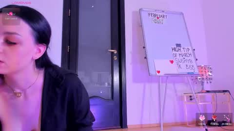 Kate online show from March 2, 1:29 pm