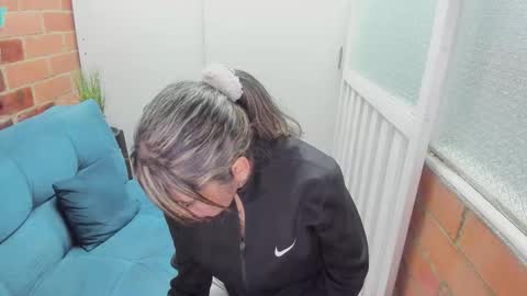 Penelope online show from December 20, 8:35 pm