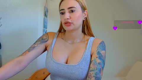 Hi Im Penelope  better vibrations  1111 online show from March 21, 10:42 am