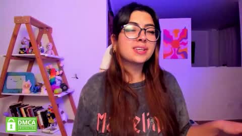 Sarah Ana Banana online show from March 3, 1:11 am