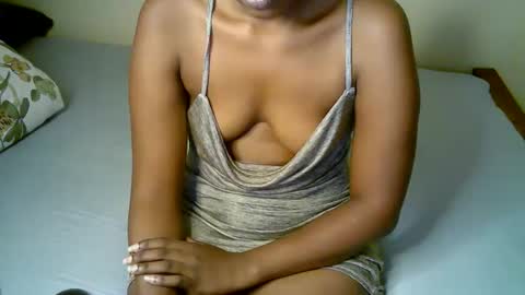 peru_queen online show from May 7, 7:45 am