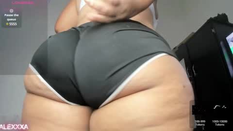 Snapshot of pervertt_mommy chatting on January 28, 9:30 am  Alexandra  online show from January 28, 9:30 am