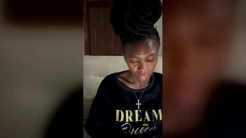 petite_divah254 online show from February 1, 6:06 pm