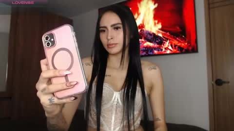 Linda online show from April 26, 4:54 am