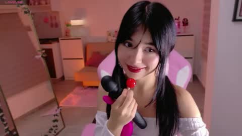petite_marie_ online show from April 14, 2:11 am