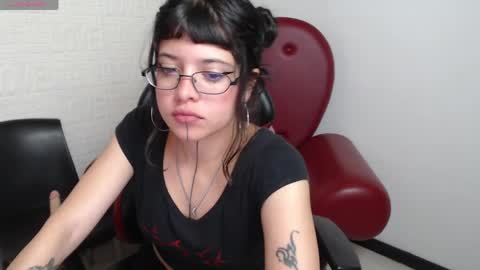 Melody online show from April 1, 2:58 pm