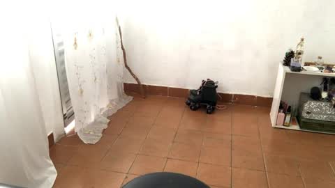 Mlian online show from April 1, 4:04 pm