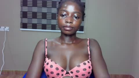 petitexxebony online show from June 27, 7:31 pm