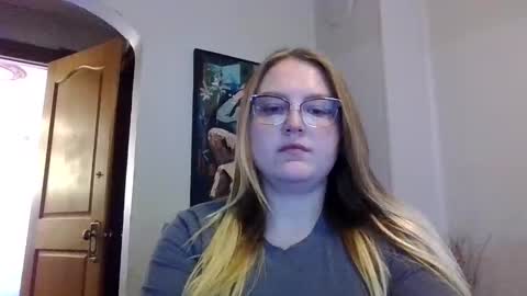 PhatAssBlond online show from February 9, 6:47 pm