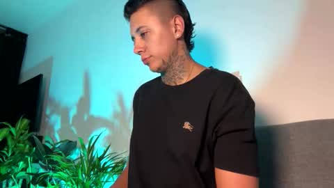 PHILLIP online show from March 27, 9:04 pm