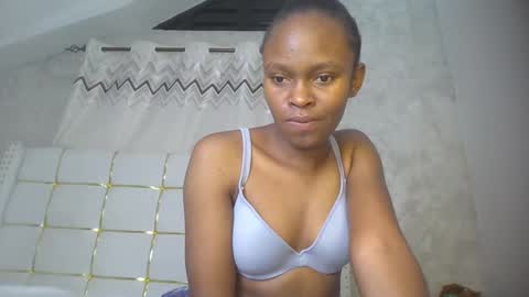 phoebe online show from February 16, 8:09 pm