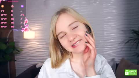 Hann G. Jones online show from December 3, 4:04 am