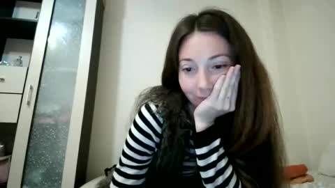 Snapshot of pieceofmoon chatting on October 10, 6:02 pm Moonie online show from October 10, 6:02 pm