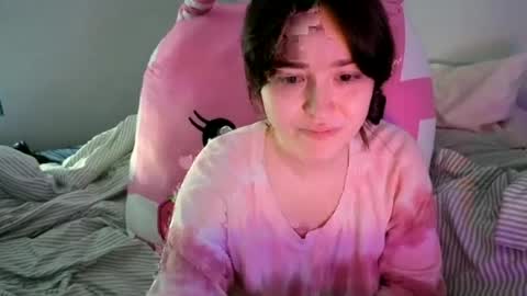 PilloGoddess online show from June 14, 2:24 am