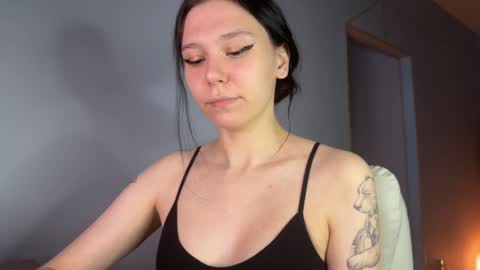 pinkdollylovv online show from June 4, 8:57 pm