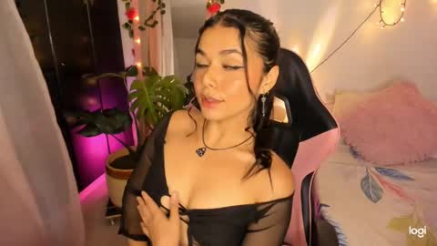 Sarah .. online show from January 27, 3:47 am