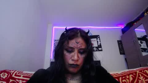 VIOLETA LOPEZ online show from October 19, 12:12 am