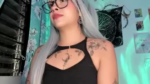 pinky_promiseex online show from July 4, 12:17 am