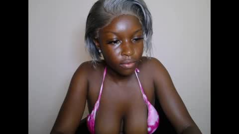 pinkykiki_247 online show from April 22, 2:52 am