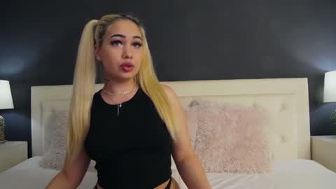  Pink  online show from January 30, 2:47 pm