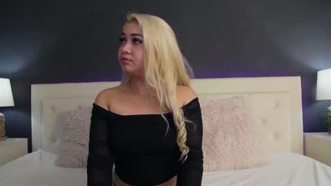  Pink  online show from January 3, 2:19 pm