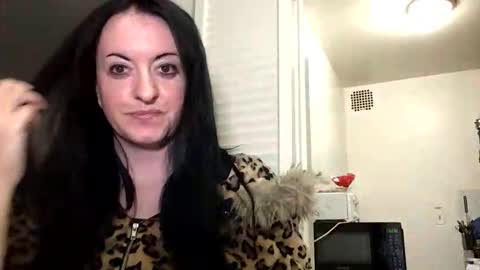 Trash Kitten online show from April 15, 4:24 am