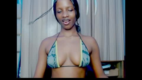 Ella online show from June 27, 1:50 pm