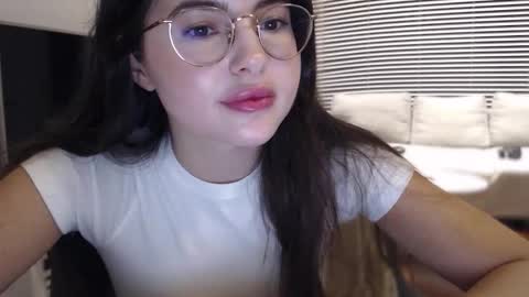 Mary online show from September 10, 9:15 pm