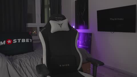 21 y.o Mila online show from December 20, 2:27 pm