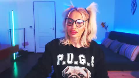 Victoria online show from January 2, 11:06 pm