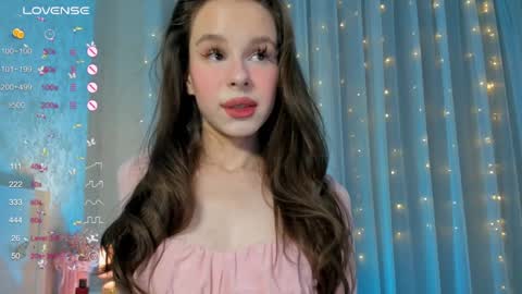 Snapshot of plusvibe chatting on December 30, 2:40 pm Sophie online show from December 30, 2:40 pm