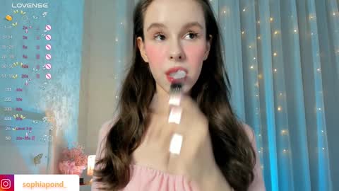 Snapshot of plusvibe chatting on January 10, 4:41 pm Sophie online show from January 10, 4:41 pm