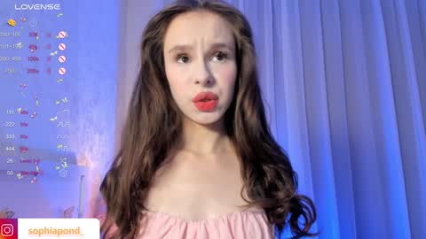 Snapshot of plusvibe chatting on February 7, 1:53 pm Sophie online show from February 7, 1:53 pm