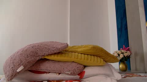 poison_milf_ online show from March 26, 9:00 am