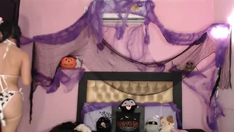 Rose and Dariah 3 online show from October 18, 2:20 pm