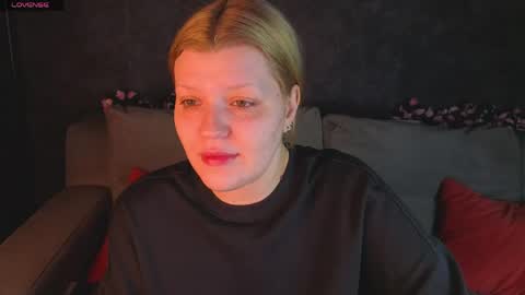 Polly online show from June 1, 1:07 am