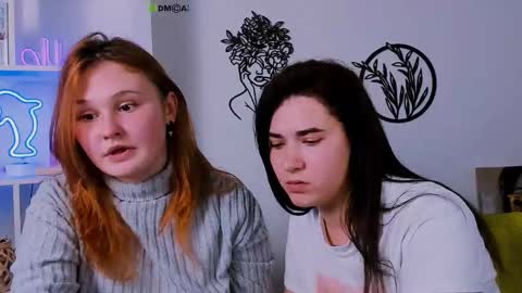 polly_cute1 online show from February 19, 2:05 pm