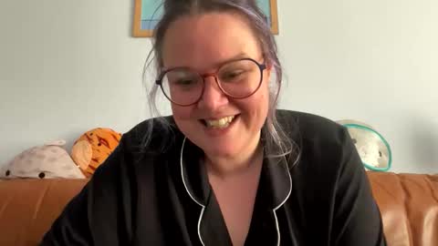 ppriestess online show from May 8, 12:08 pm
