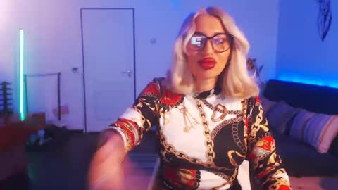 Victoria online show from January 11, 10:29 pm