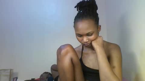 Snapshot of prettie_candy9 chatting on October 21, 2:04 am Prettie candy9 online show from October 21, 2:04 am