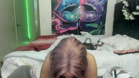 Yasmine pretty online show from April 11, 1:12 am