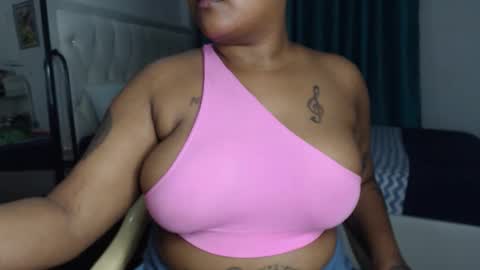 Annah online show from December 19, 4:21 pm