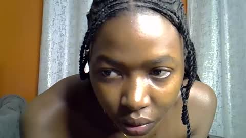 pretty_petite24 online show from December 20, 6:34 pm