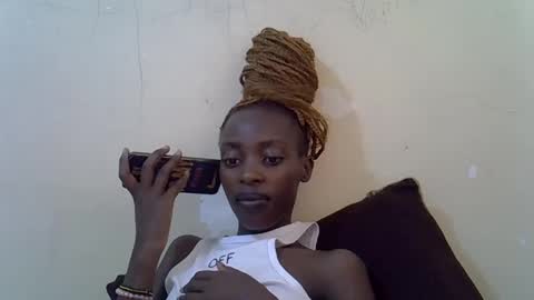 Vee online show from February 21, 9:43 am