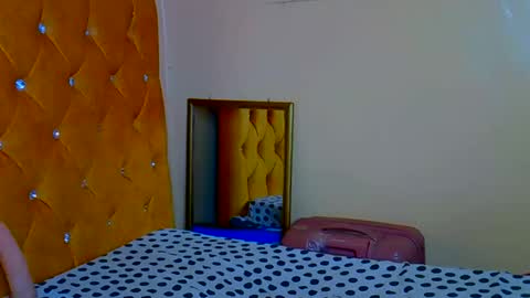 prettycandy0 online show from February 18, 5:12 pm