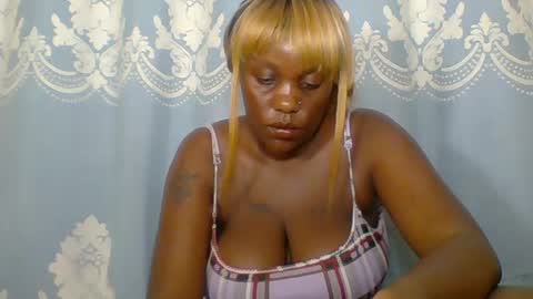 SHANIA online show from June 13, 6:38 pm