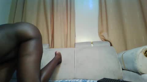 Snapshot of prettydulce chatting on October 20, 3:04 pm prettydulce online show from October 20, 3:04 pm