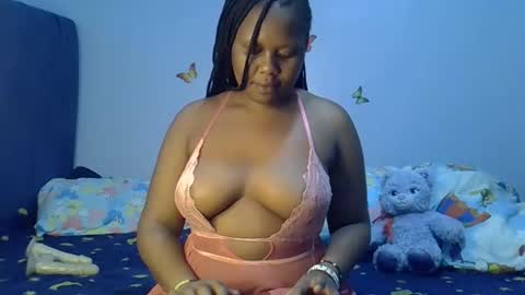 prettymel1 online show from May 9, 1:07 am