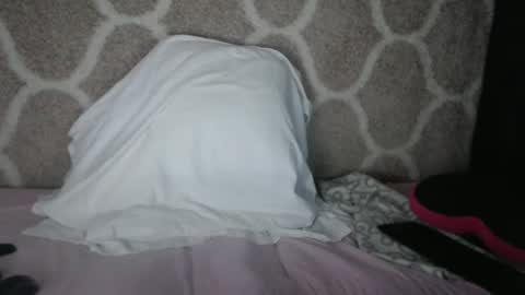 prettymilfxx online show from June 2, 2:18 pm